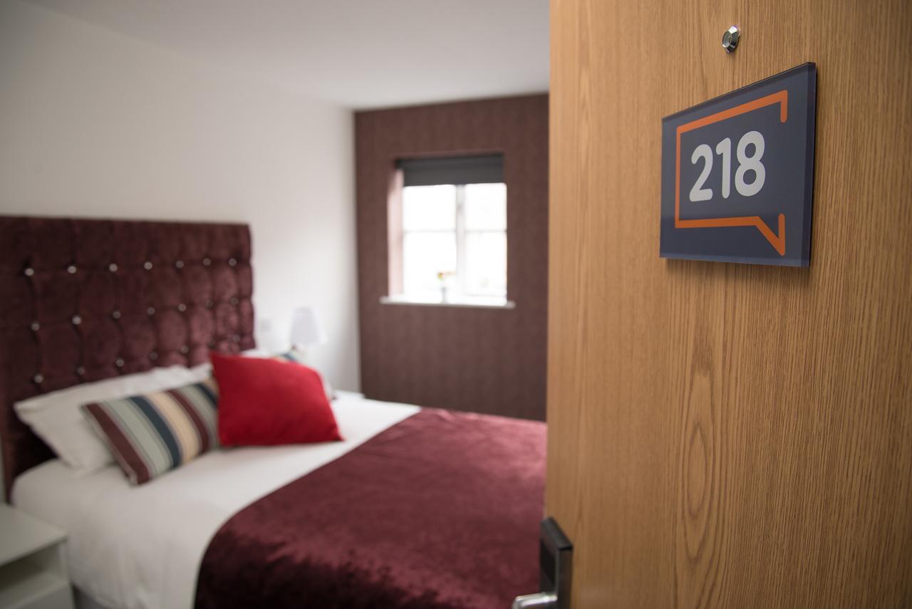 Tlk Apartments And Hotel - أوربنغتون المظهر الخارجي الصورة