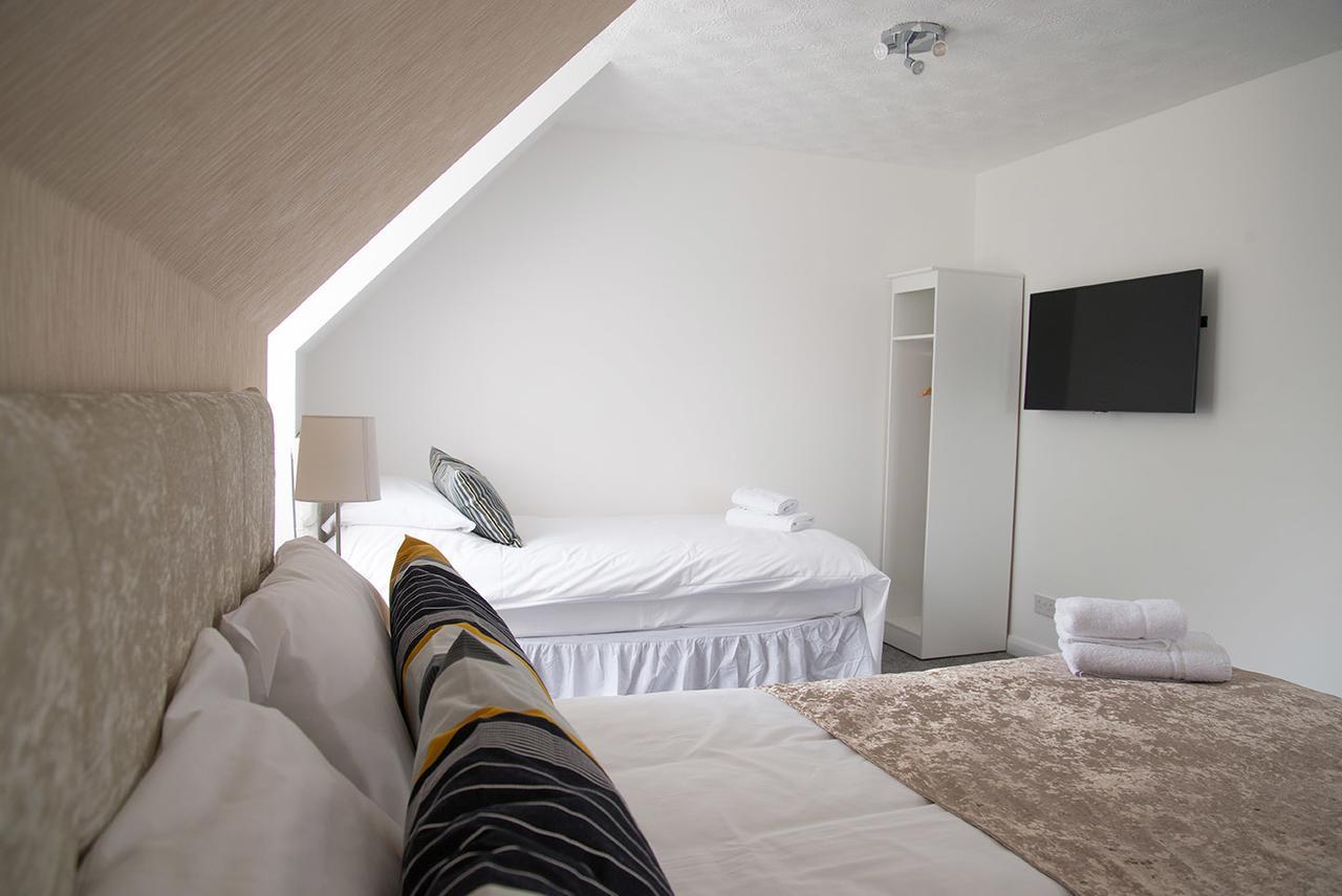 Tlk Apartments And Hotel - أوربنغتون المظهر الخارجي الصورة