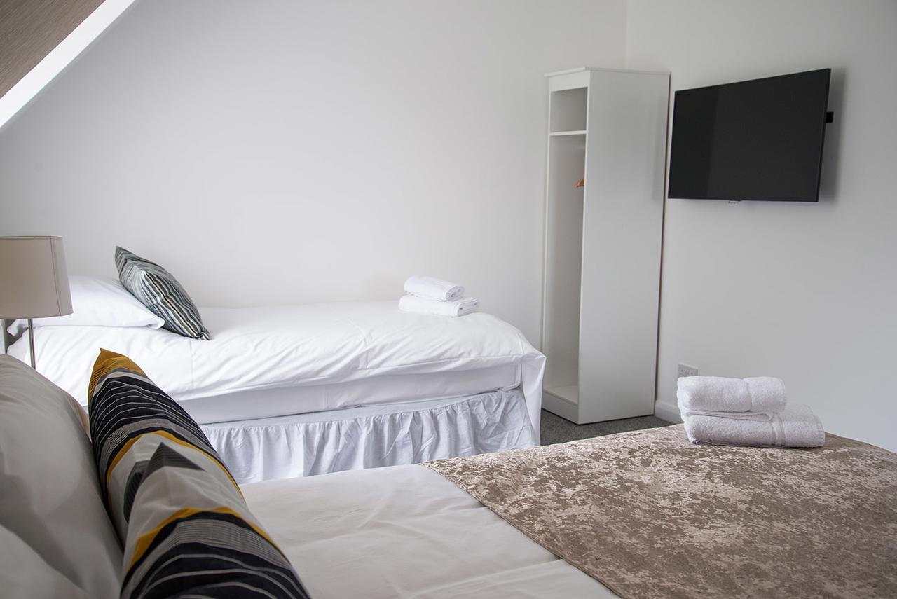 Tlk Apartments And Hotel - أوربنغتون المظهر الخارجي الصورة