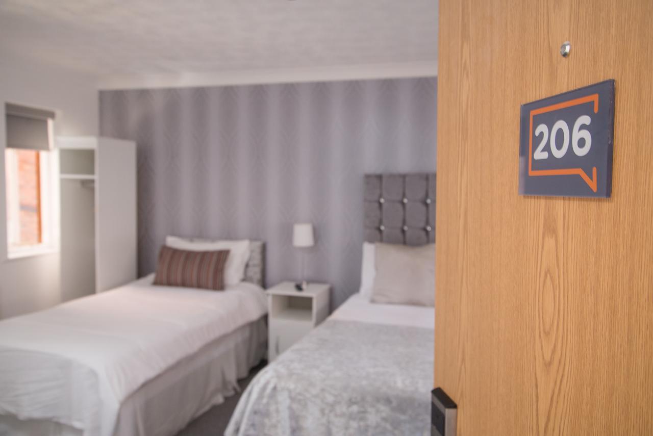 Tlk Apartments And Hotel - أوربنغتون المظهر الخارجي الصورة