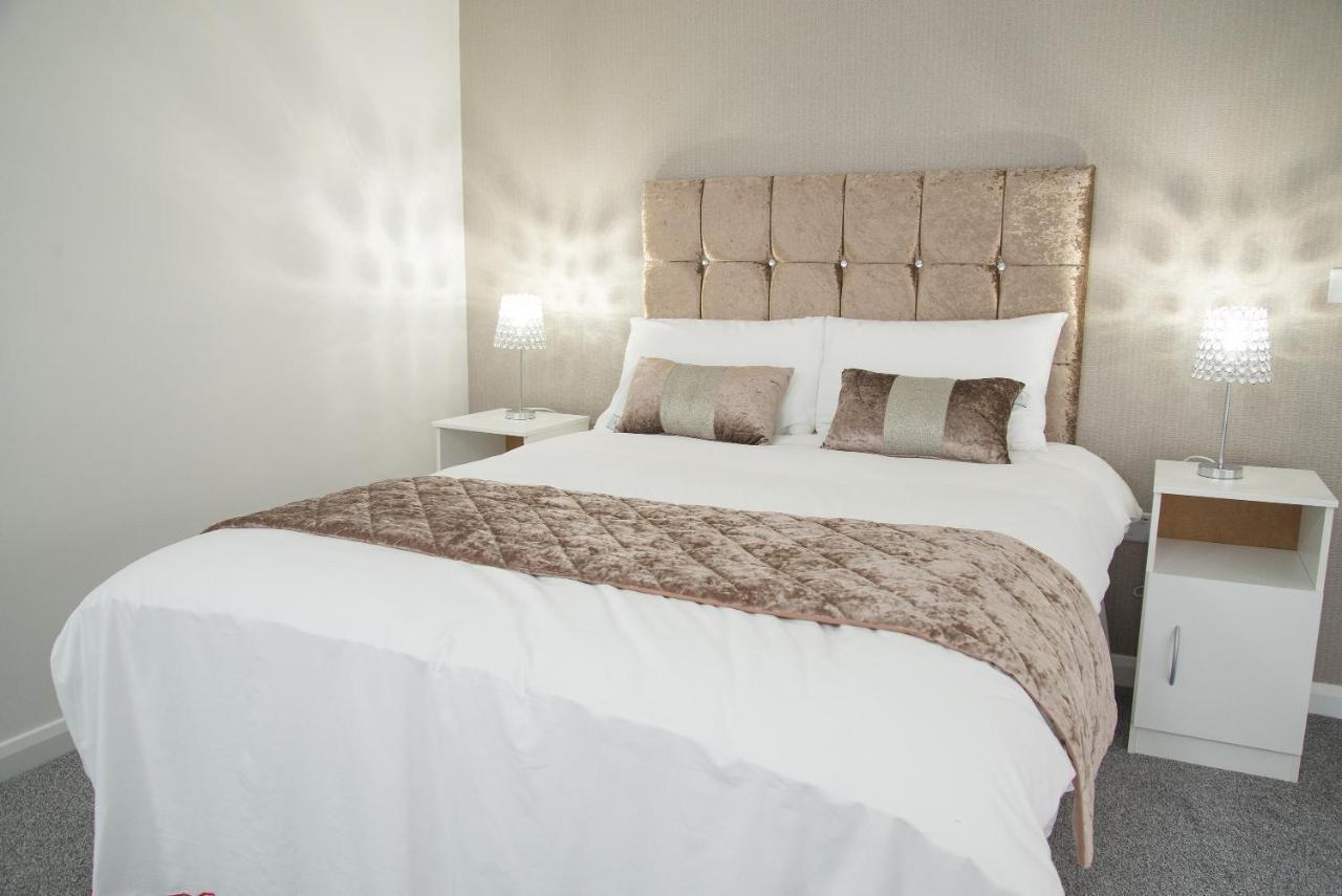 Tlk Apartments And Hotel - أوربنغتون المظهر الخارجي الصورة