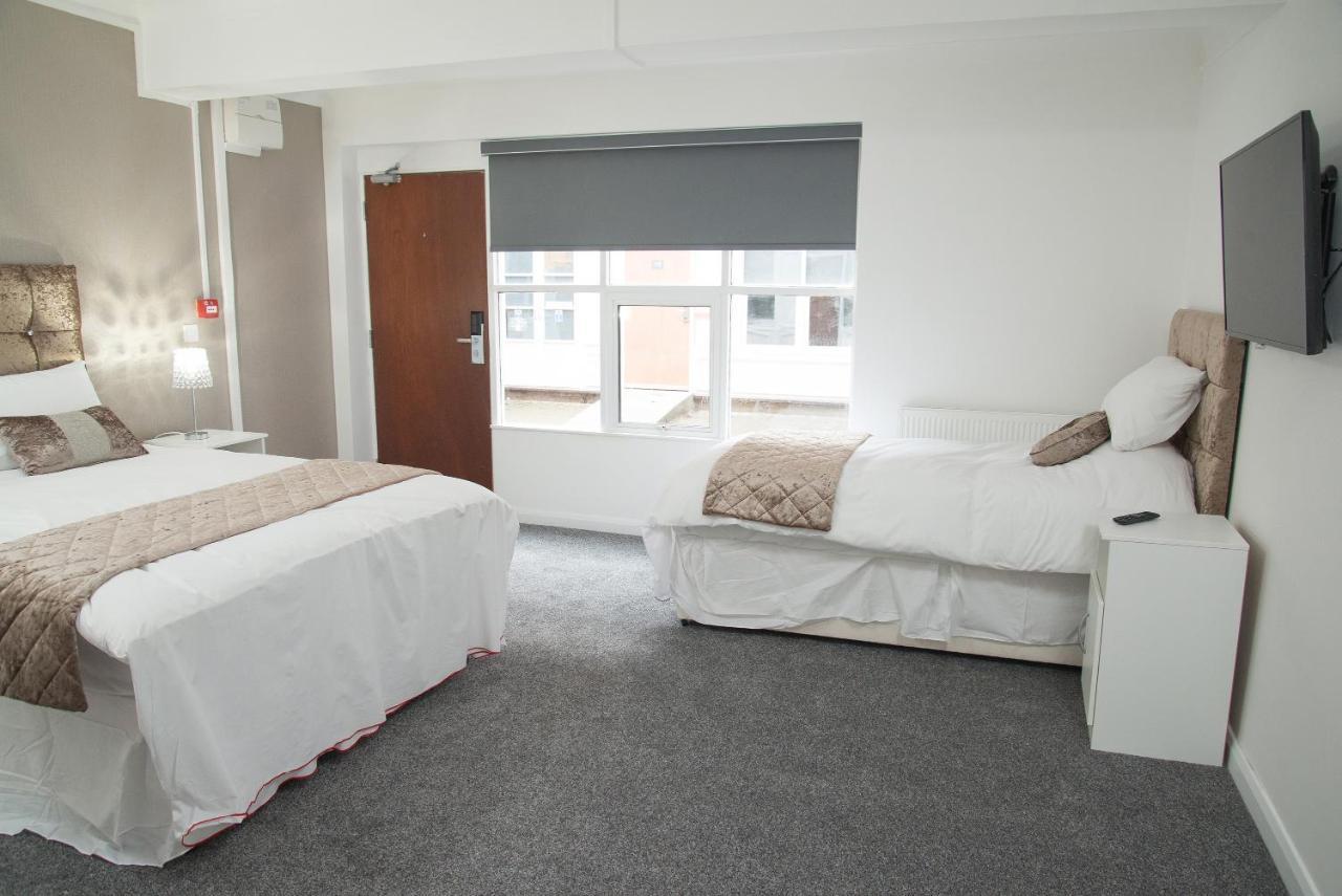 Tlk Apartments And Hotel - أوربنغتون المظهر الخارجي الصورة